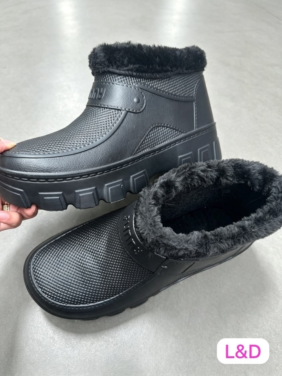 ,галоши мужские,мужские сапоги,crocs classic blitzen iii clog,стильные галоши
