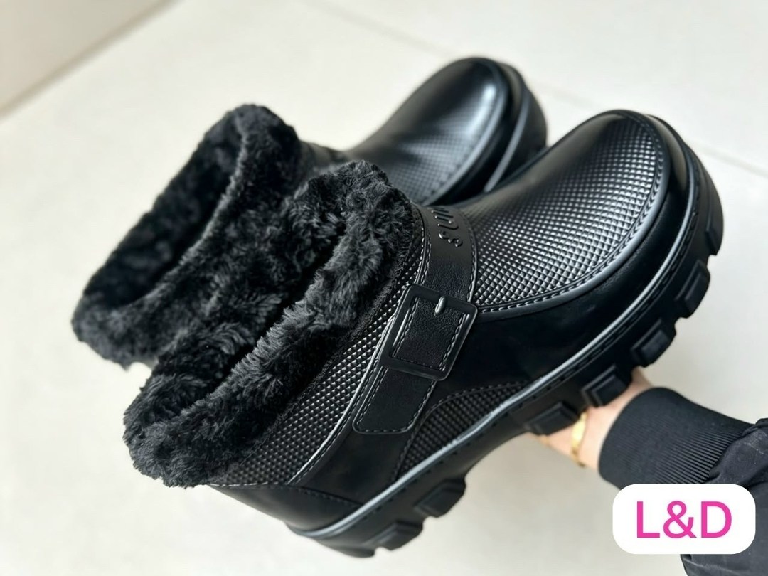 ,галоши мужские,мужские сапоги,crocs classic blitzen iii clog,стильные галоши