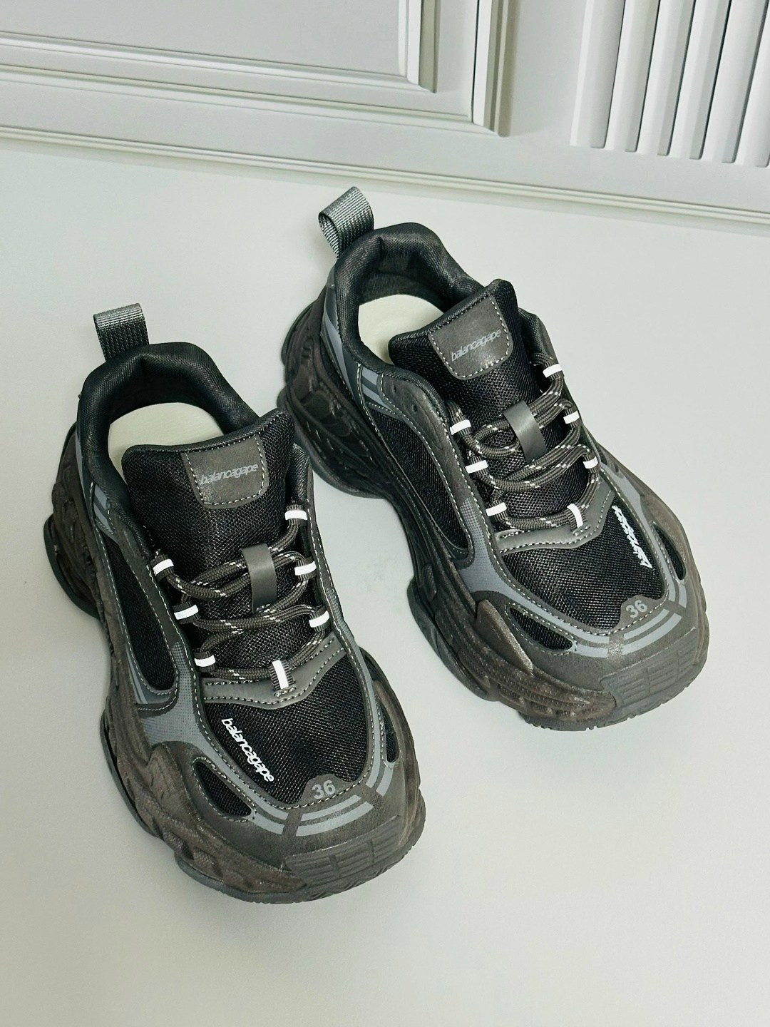 кроссовки в стиле balenciaga 10xl black,кроссовки женские balenciaga,balenciaga 10xl trainers all black,balenciaga кроссовки,кроссовки balenciaga 3xl sneaker 'worn-out черный