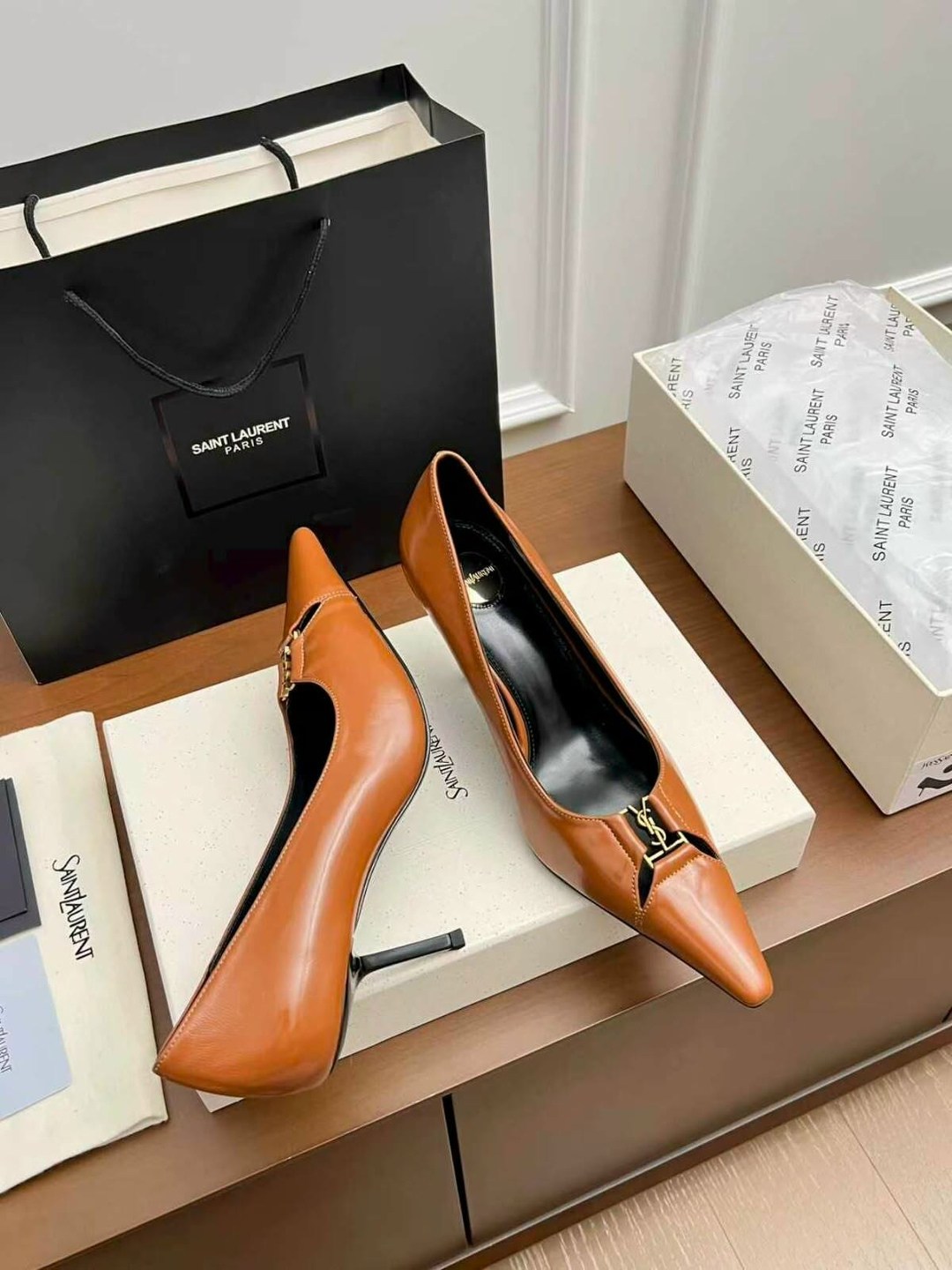 ,туфли yves saint laurent,saint laurent туфли,женские туфли лодочки,женские туфли