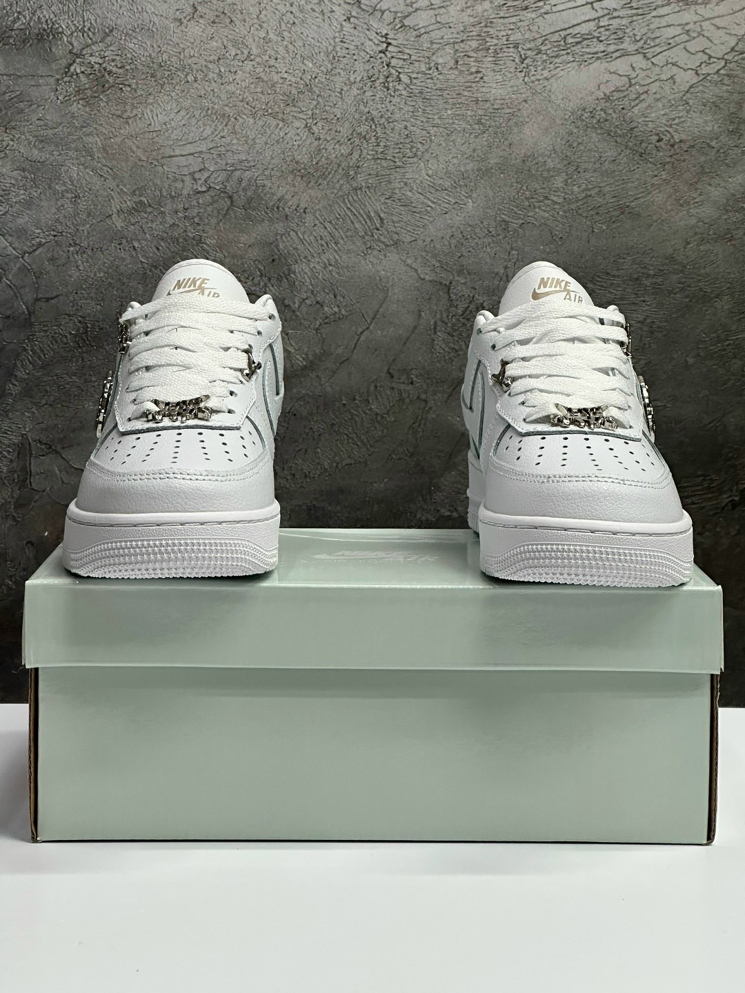 кроссовки nike air force 1 low molten metal,nike air force 1 low molten metal,кроссовки nike air force 1,nike air force 1,nike air force 1 07