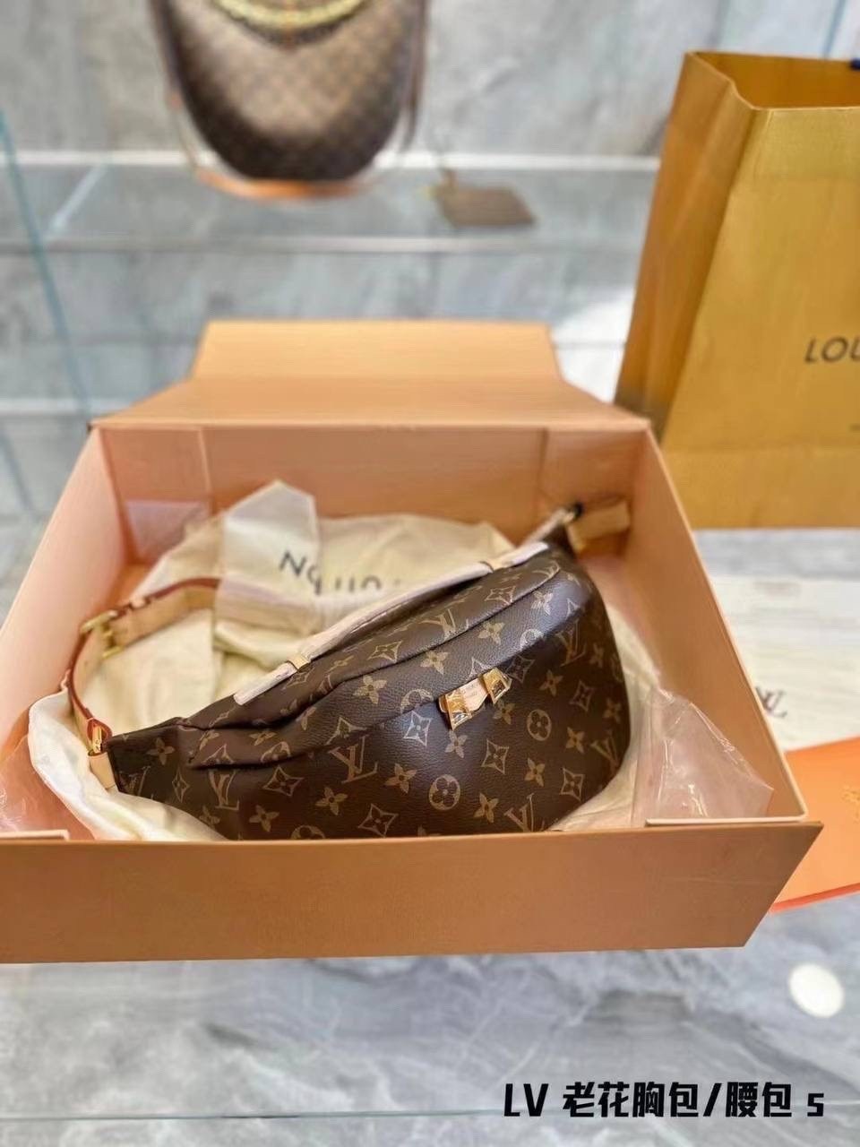 поясная сумка louis vuitton,сумкa louis vuitton,сумка на пояс louis vuitton,сумки женские louis vuitton сумка louis vuitton,сумка женская louis vuitton