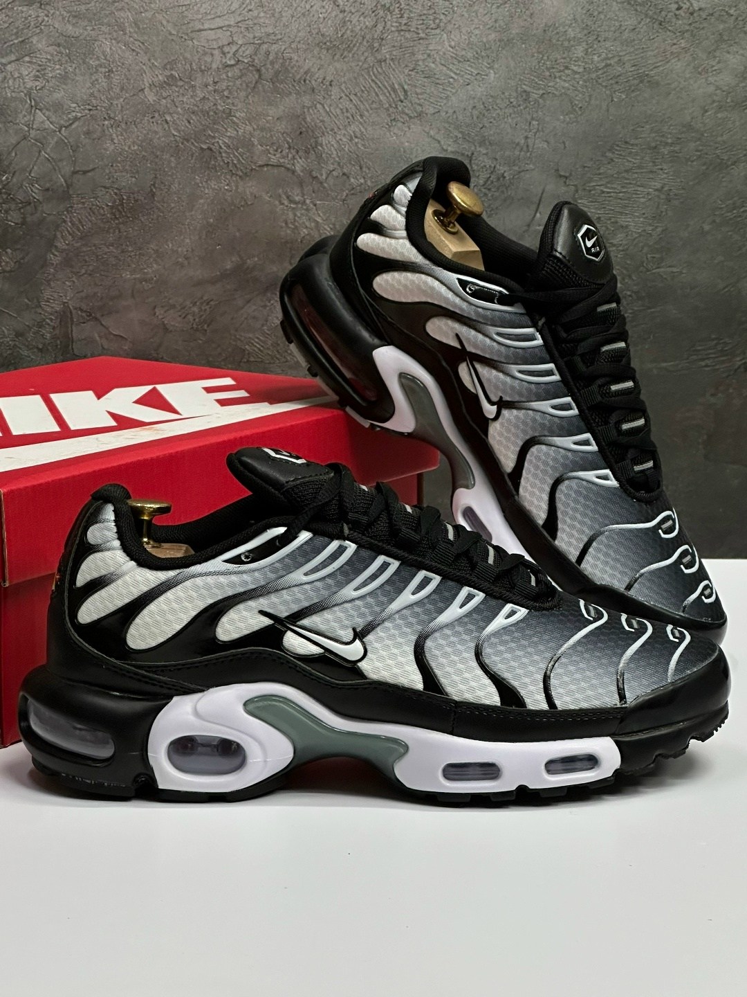 кроссовки nike air max tn plus,кроссовки мужские nike air max tn plus,nike air max tn plus,кроссовки nike tn plus,найк air max plus tn кроссовки