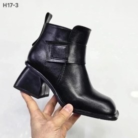 Ботинки