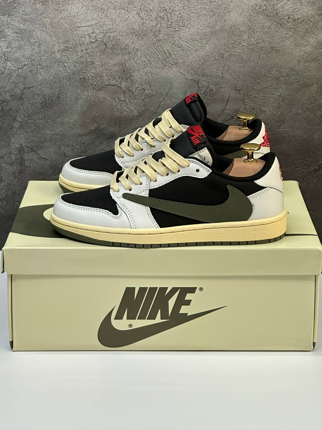 кроссовки nike air jordan 1 low travis scott,nike air jordan 1 low travis scott,кроссовки nike air jordan 1 low x travis scott,кроссовки travis scott x air jordan 1 low,air jordan 1 low travis scott