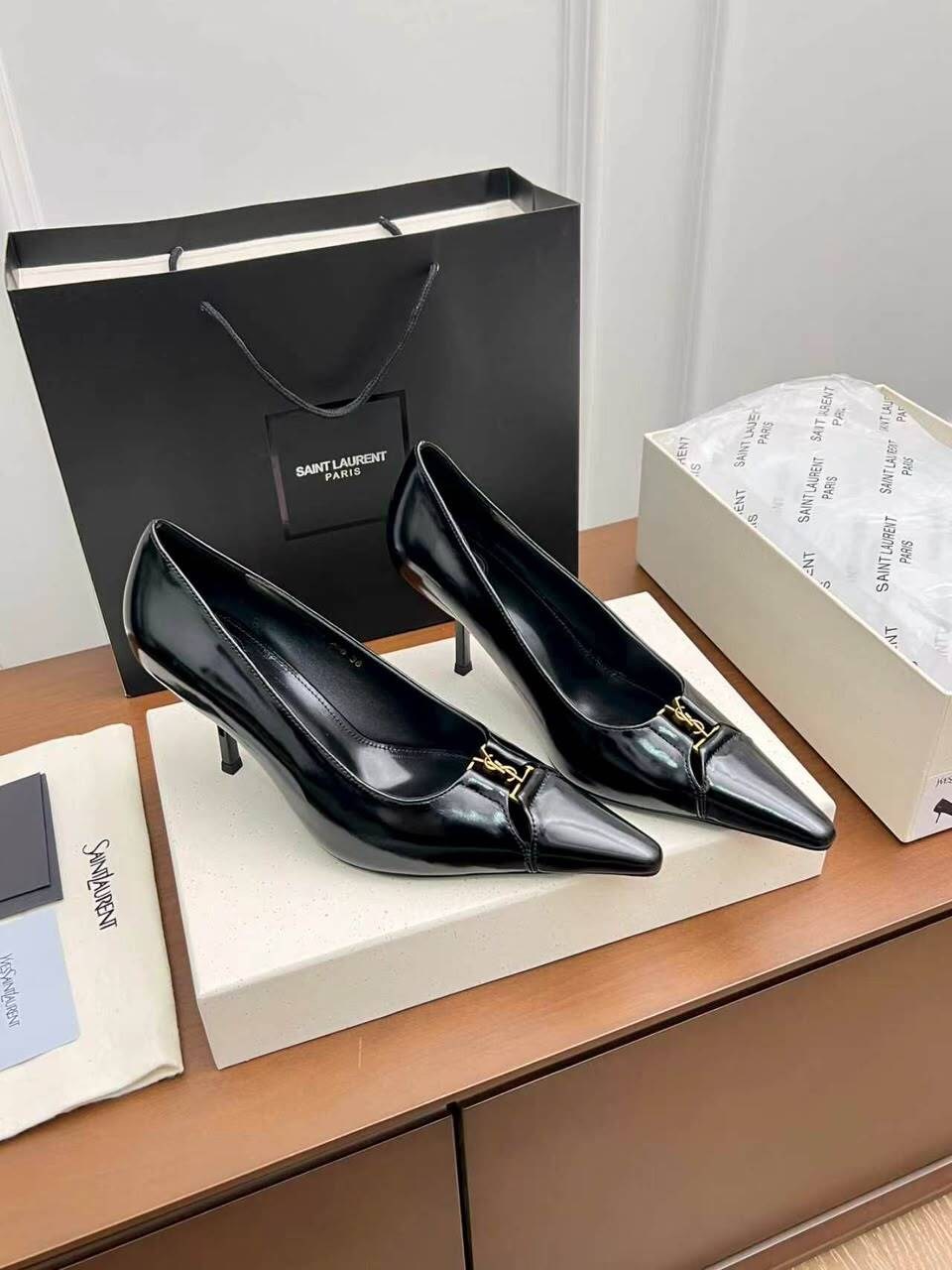 ,туфли yves saint laurent,saint laurent туфли,женские туфли лодочки,женские туфли