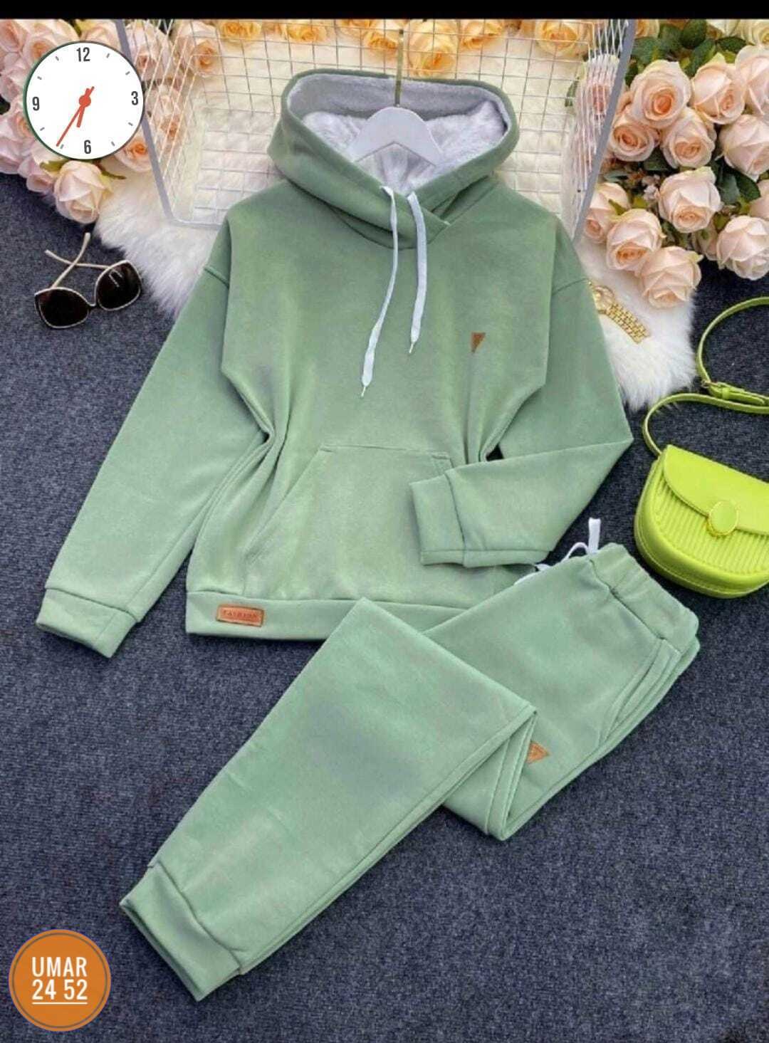 cпортивный костюм женский на флисе,спортивные костюмы на флисе,костюм женский на флисе,костюм спортивный,костюм спортивный теплый женский