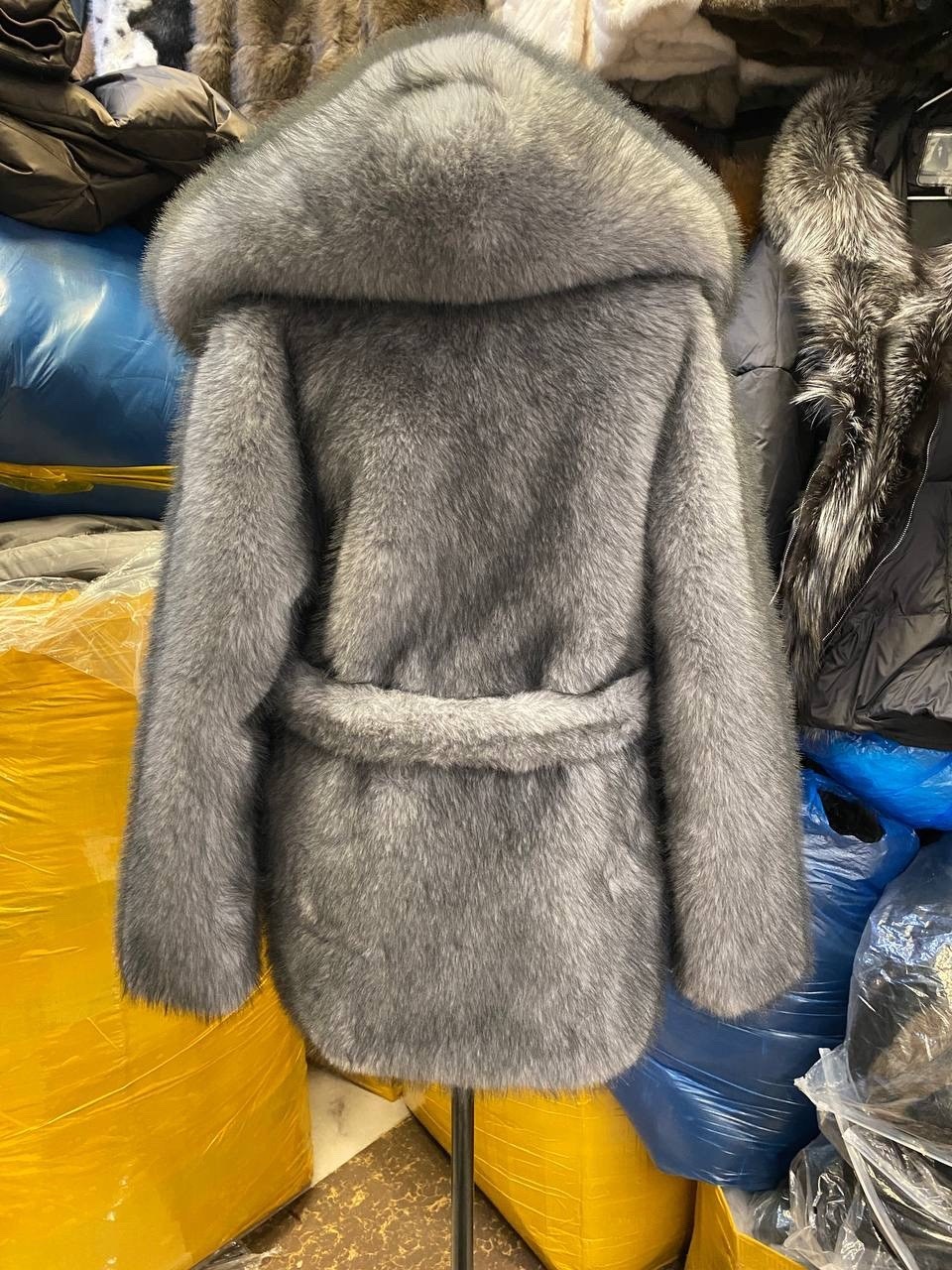 шубка из меха европейской норки с капюшоном из меха чернобурки,шубка из меха европейской норки с капюшоном,шуба из меха европейской норки с капюшоном "кобра",шубка,шуба женская из искусственного меха
