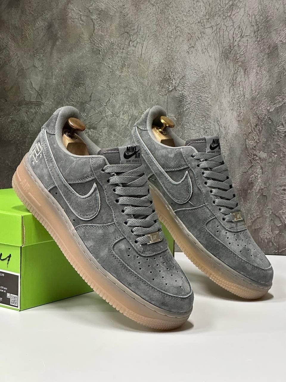 кросcовки nike air force 1,nike air force 1 low suede dark grey,nike air force 1 low suede,nike air force 1 low grey suede,кроссовки nike air force 1 low