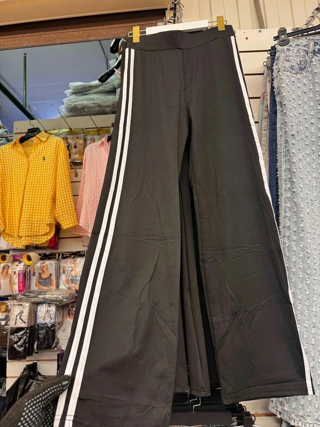 спортивные брюки adidas originals,штаны адидас широкие,женские спортивные брюки adidas originals,спортивные брюки adidas,адидас штаны