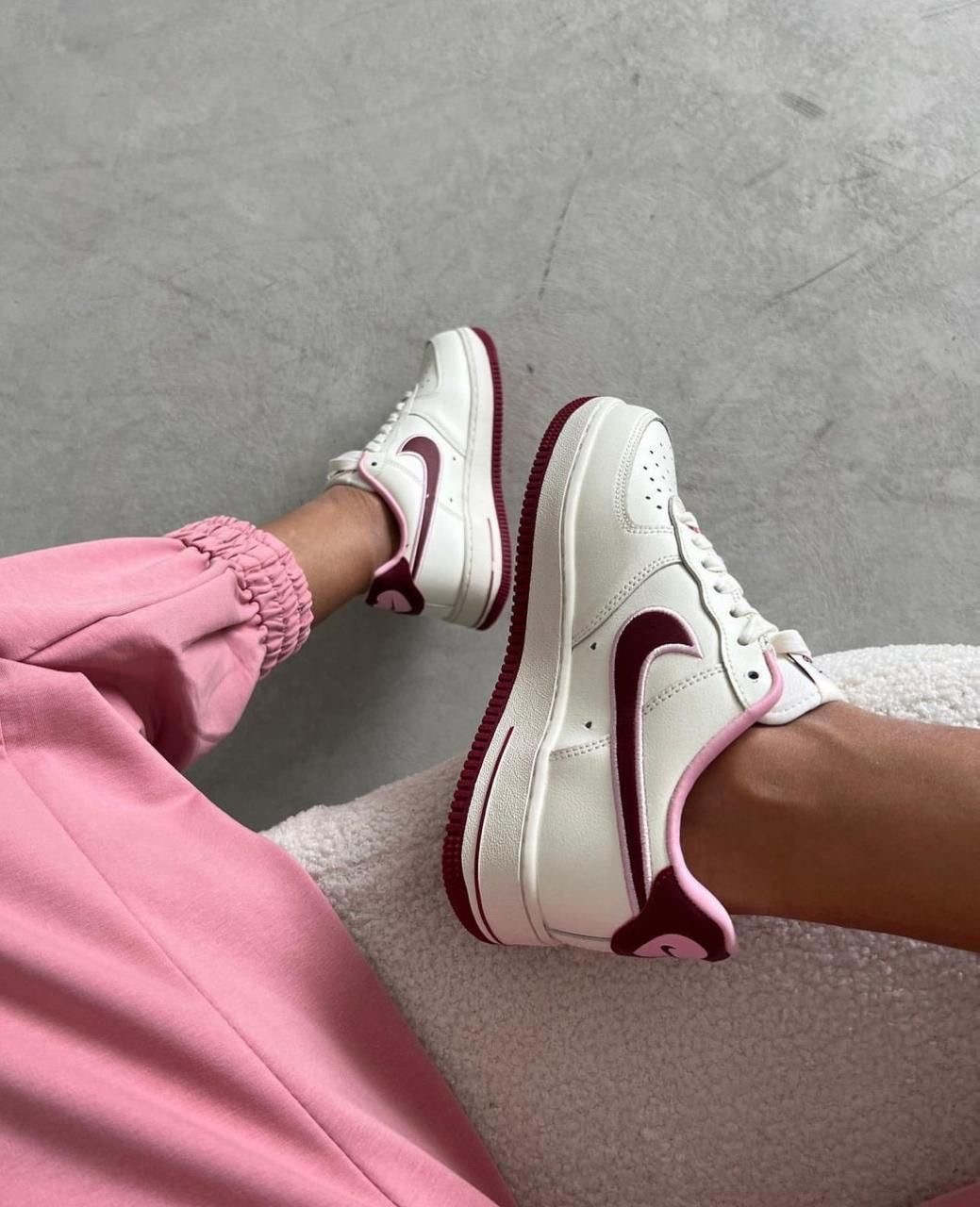 кросcовки nike air force 1,женские кроссовки nike air force 1 low valentine,кроссовки nike air force 1 low valentine day,кроссовки женские nike air force 1,кроссовки nike air force cherry
