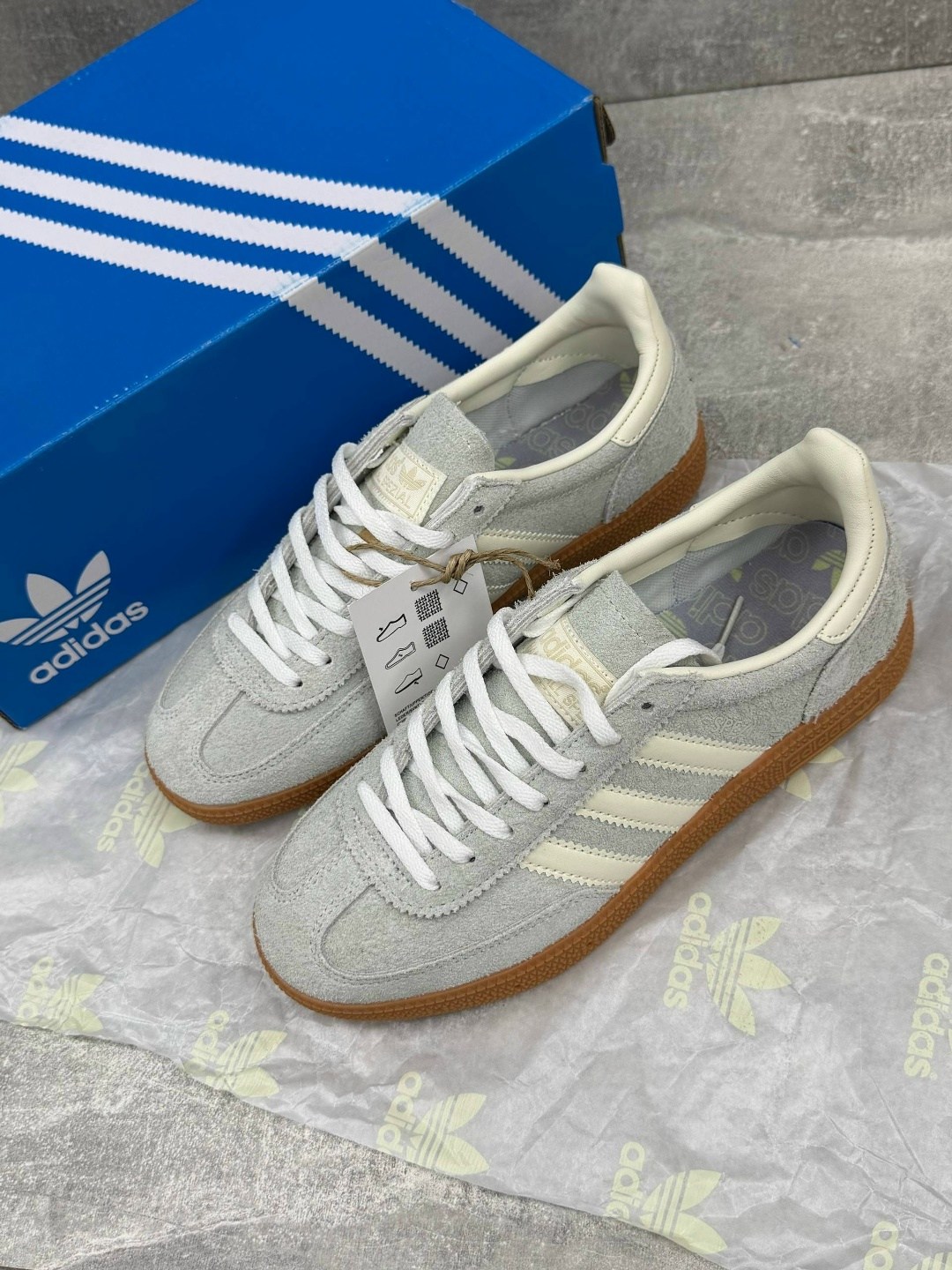 кроссовки adidas spezial,кроссовки adidas,adidas handball spezial,adidas originals кроссовки handball spezial,spezial красные кроссовки adidas