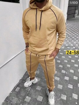 Костюм