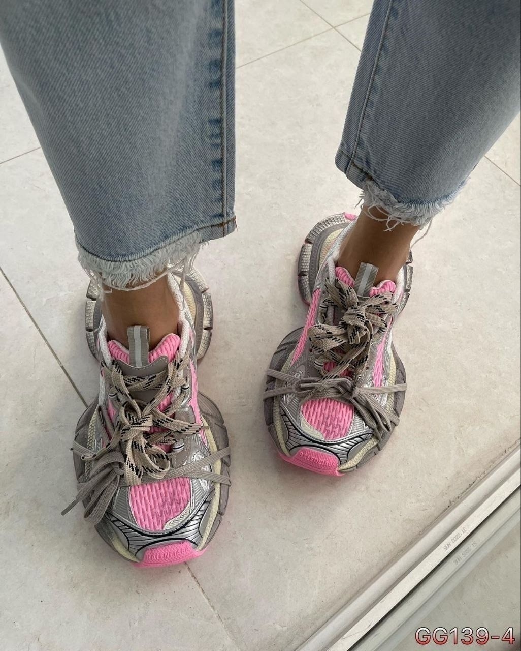 кроссовки баленсиага,кроссовки женские balenciaga,женские кроссовки balenciaga 3xl серебристые с розовым,кроссовки 3xl balenciaga серый/розовый/белый,женские кроссовки balenciaga 3xl серебристые с роз