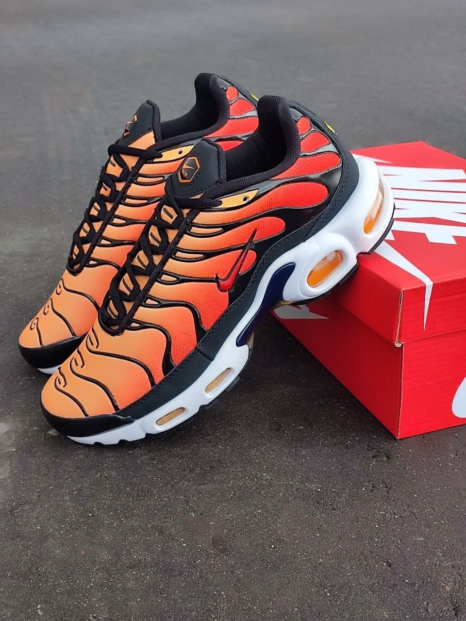 nike air max tn plus,кроссовки nike air max tn plus,nike air max plus og,nike air max plus,nike air max tn plus оранжевые