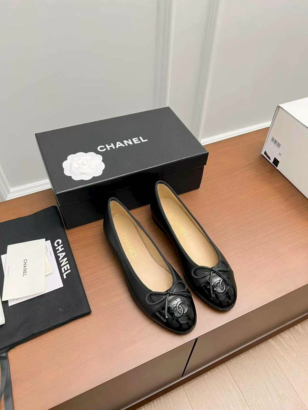 балетки шанель,балетки chanel,женские кожаные балетки chanel 2026-2026 черные,балетки chanel 2026,балетки шанель люкс копия