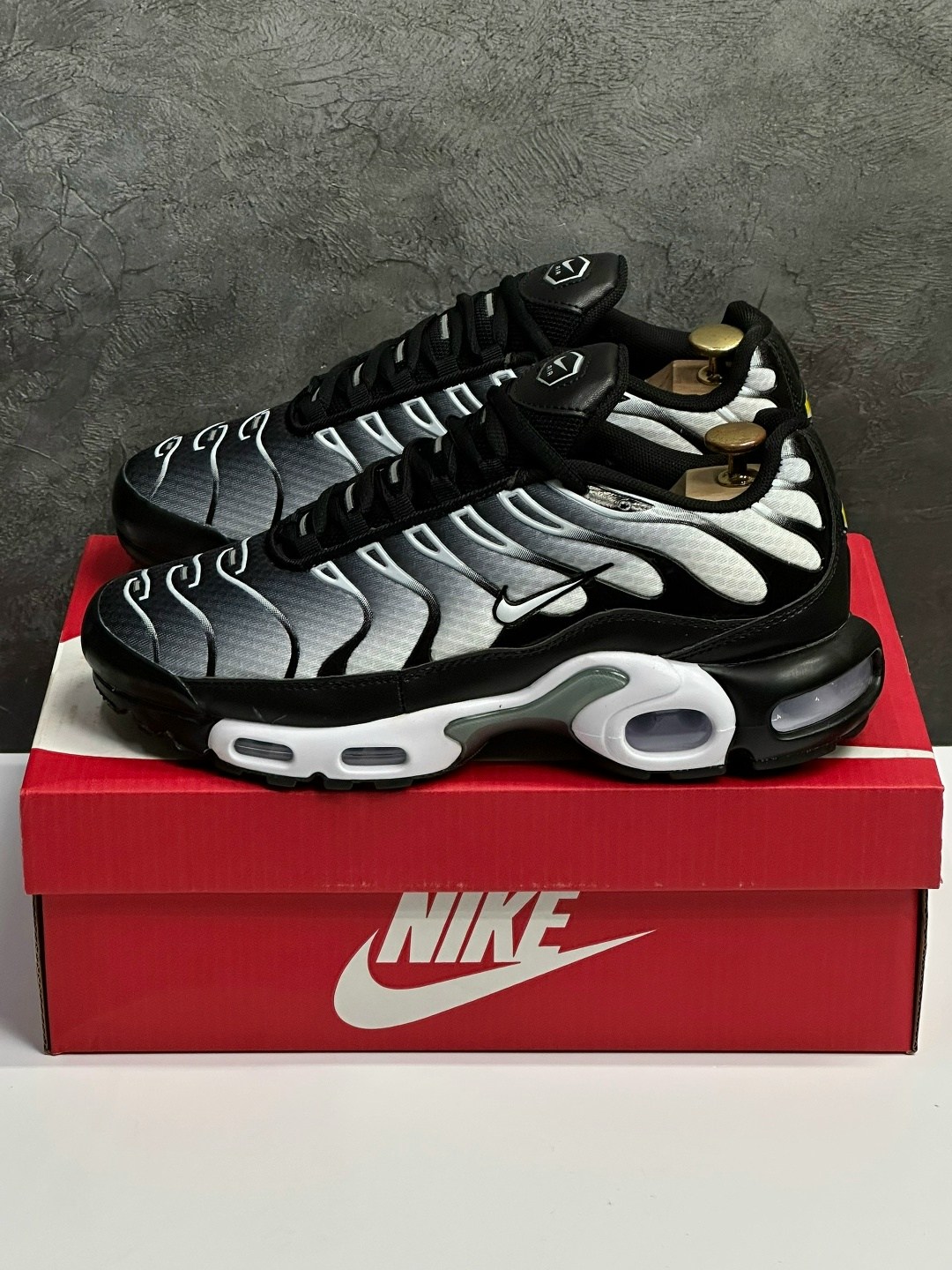 кроссовки nike air max tn plus,кроссовки мужские nike air max tn plus,nike air max tn plus,кроссовки nike tn plus,найк air max plus tn кроссовки