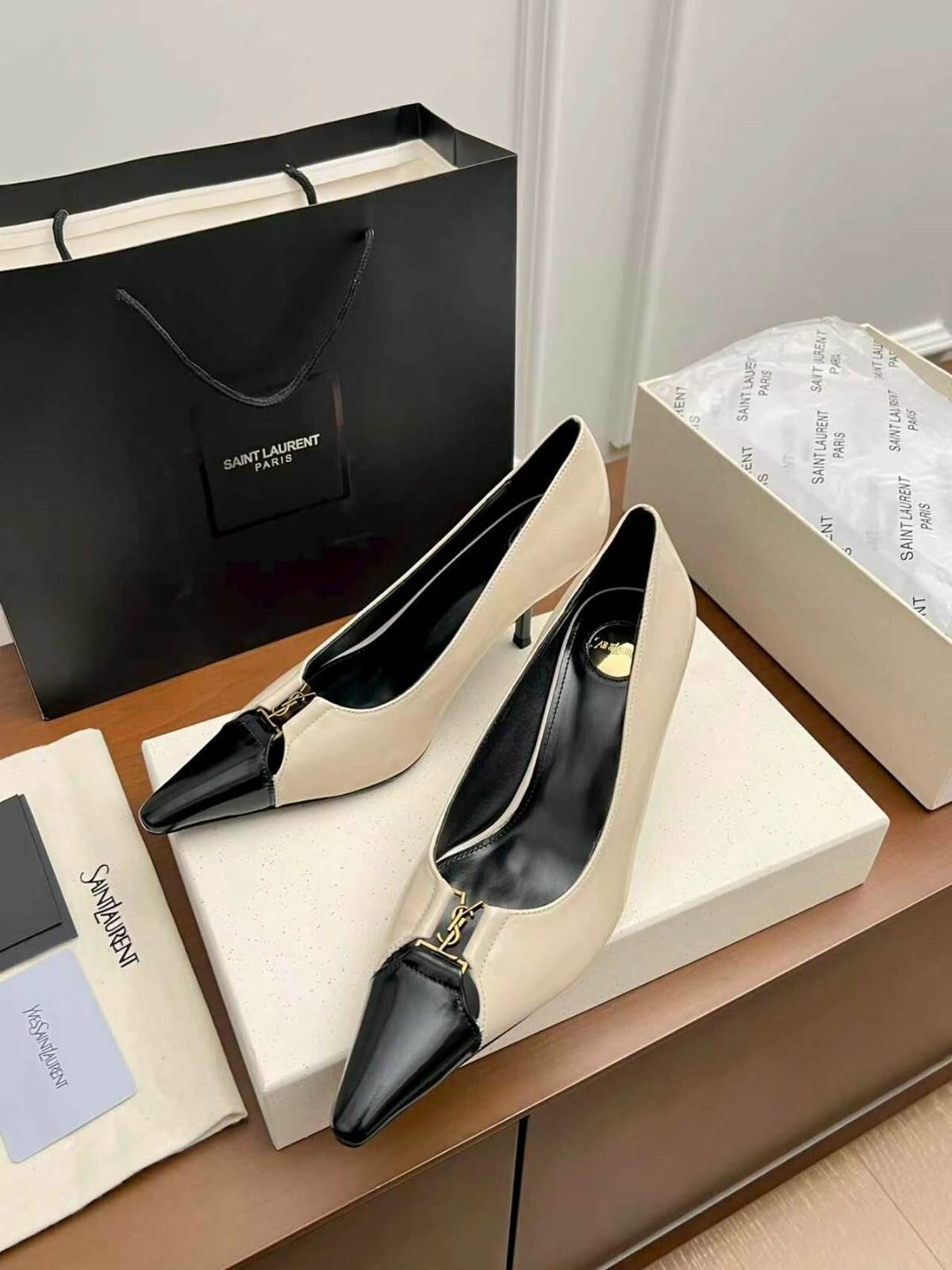 ,туфли yves saint laurent,saint laurent туфли,женские туфли лодочки,женские туфли