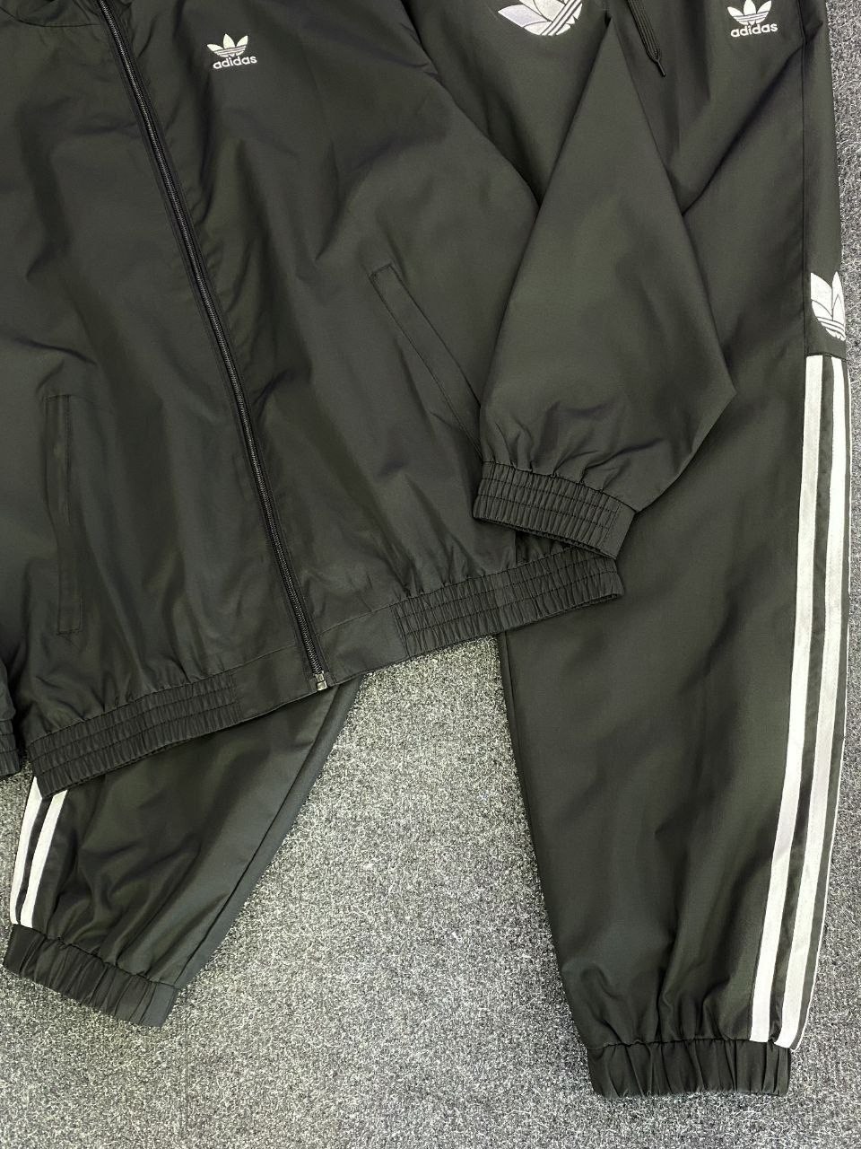куртка adidas originals adidas originals,женские бомберы adidas originals,куртка adicolor classics track jacket adidas черный,тренировочная куртка zip off adidas originals черный,adidas originals adid