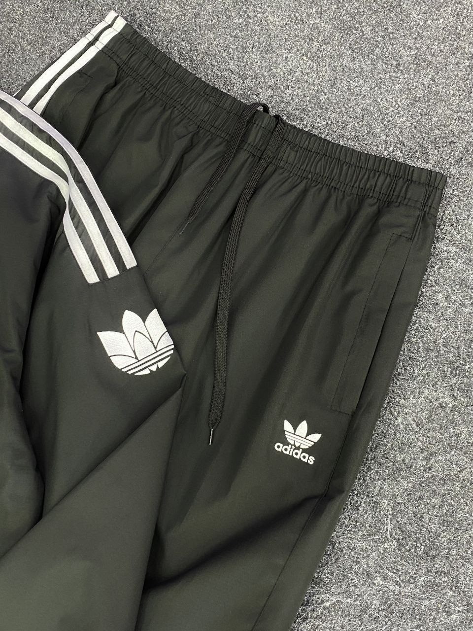 куртка adidas originals adidas originals,женские бомберы adidas originals,куртка adicolor classics track jacket adidas черный,тренировочная куртка zip off adidas originals черный,adidas originals adid