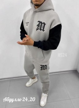 Костюм