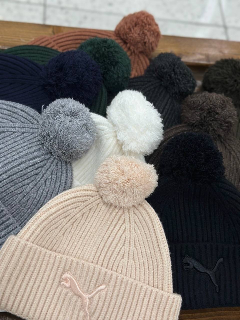 шапка пума pom beanie,шапка puma ws pom beanie,шапка puma,шапка бини женская puma ws pom beanie розовая,шапка puma pom pom beanie women's hat