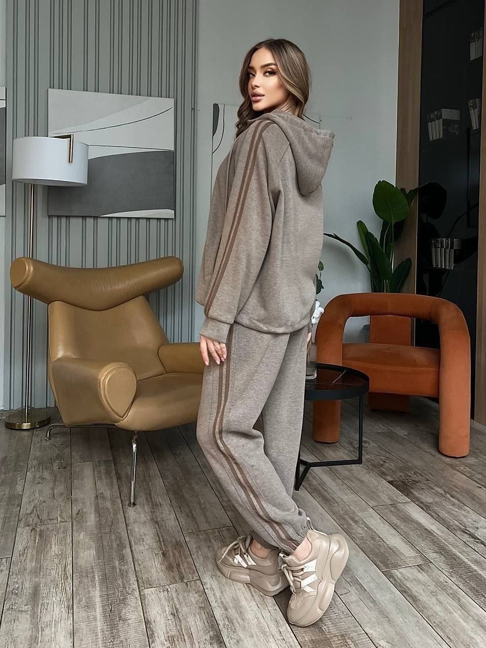 женский спортивный костюм,спортивный костюм,костюм с лампасами,костюм спортивные женские костюмы,стильные спортивные костюмы