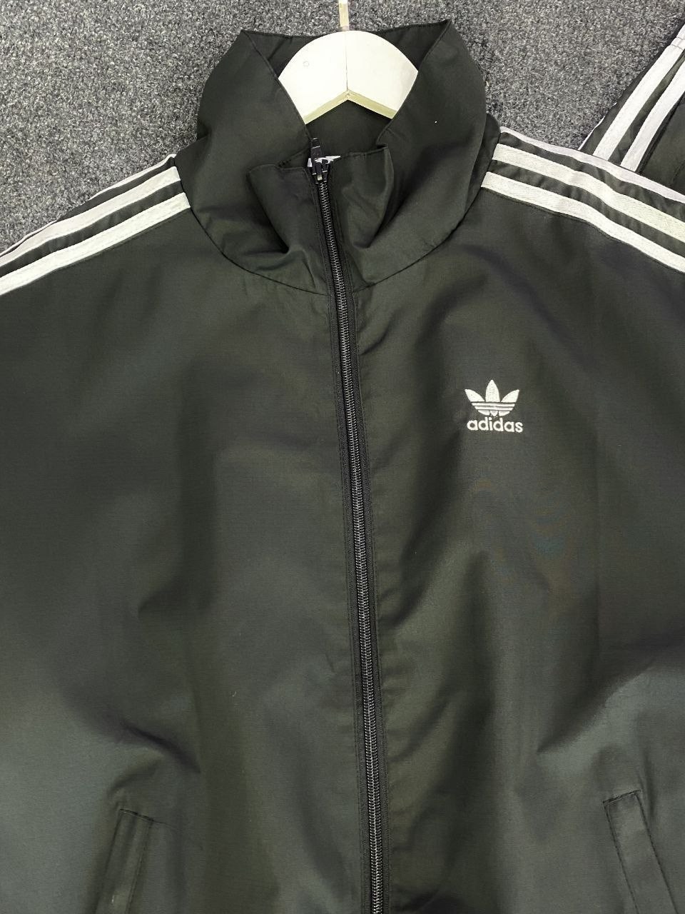 куртка adidas originals adidas originals,женские бомберы adidas originals,куртка adicolor classics track jacket adidas черный,тренировочная куртка zip off adidas originals черный,adidas originals adid