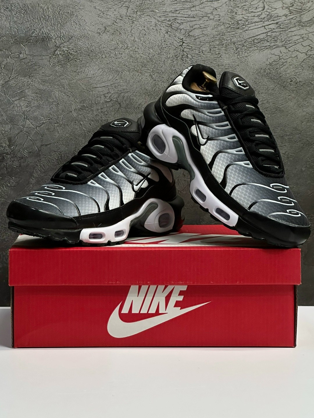 кроссовки nike air max tn plus,кроссовки мужские nike air max tn plus,nike air max tn plus,кроссовки nike tn plus,найк air max plus tn кроссовки