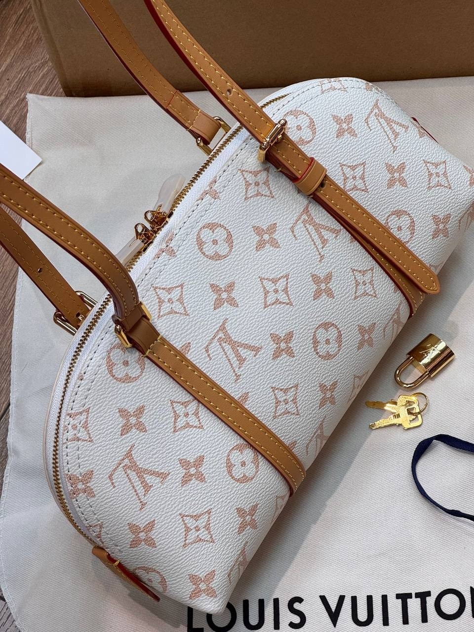 louis vuitton сумка,louis vuitton сумка дорожная,louis vuitton сумка на плечо,женская сумка louis vuitton,сумка луи виттон