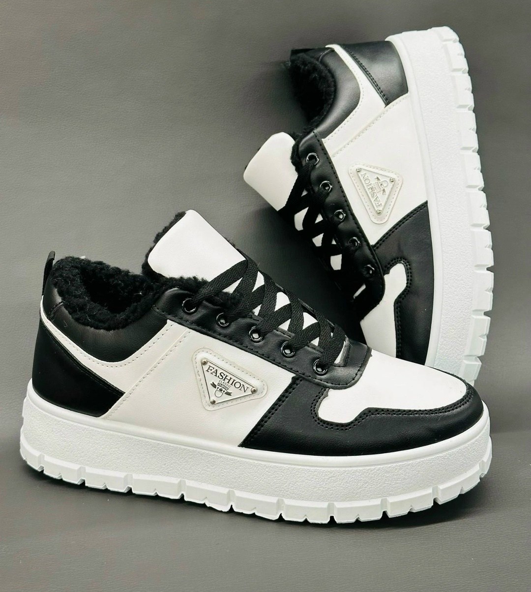 кроссовки guess terria flfter sue12 beis бежевый,зимние замшевые женские кеды prada бежевые с мехом,кроссовки guess бежевый,кроссовки женскиe,