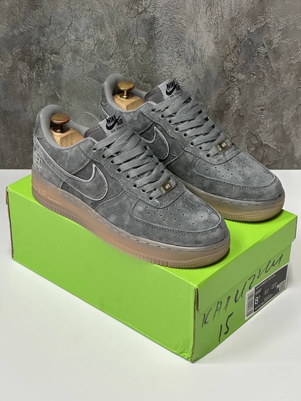 кросcовки nike air force 1,nike air force 1 low suede dark grey,nike air force 1 low suede,nike air force 1 low grey suede,кроссовки nike air force 1 low