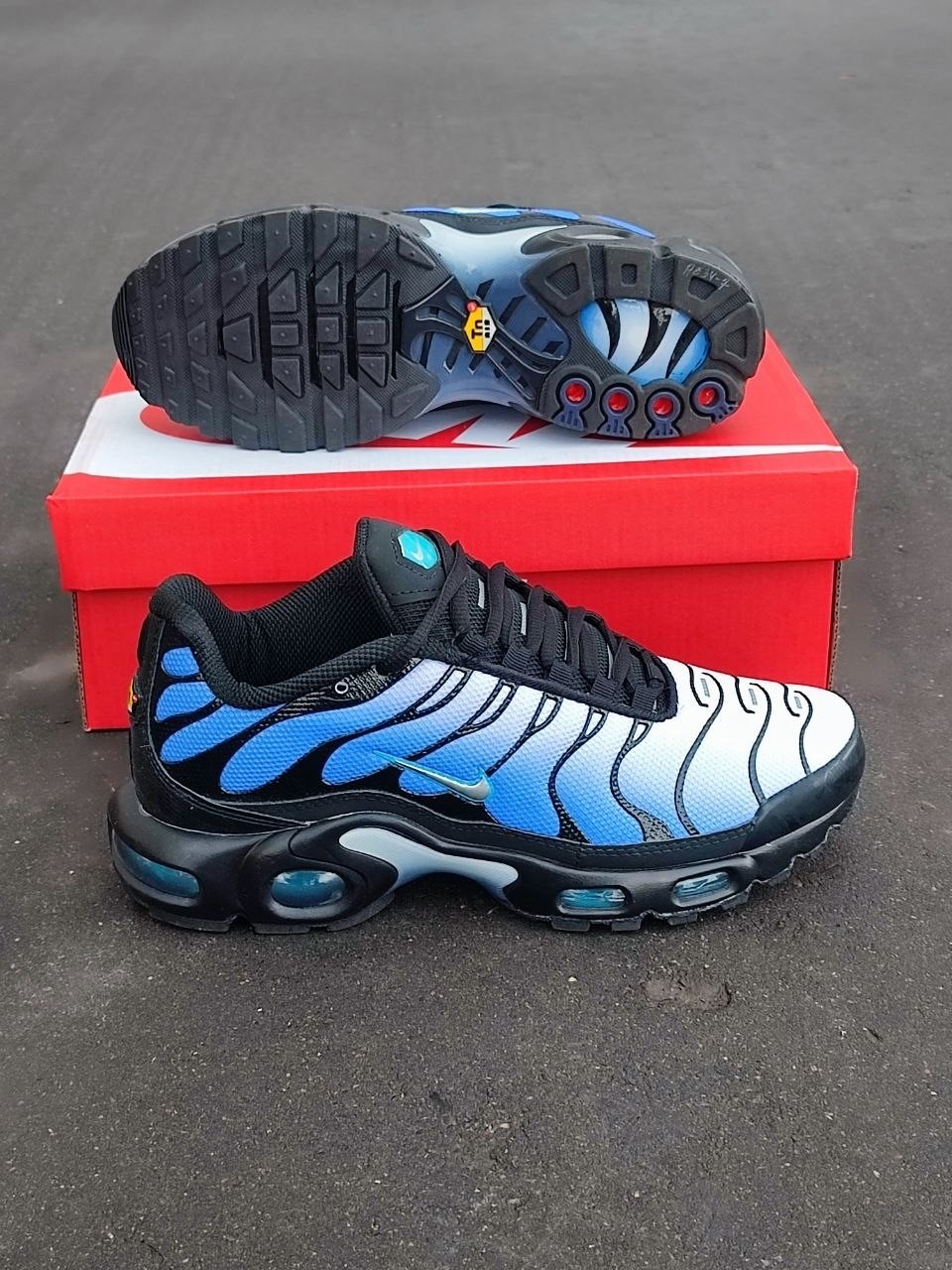 кроссовки nike air max plus tn,nike air max tn plus,мужские кроссовки nike air max tn plus,nike air max plus,кроссовки nike air max plus