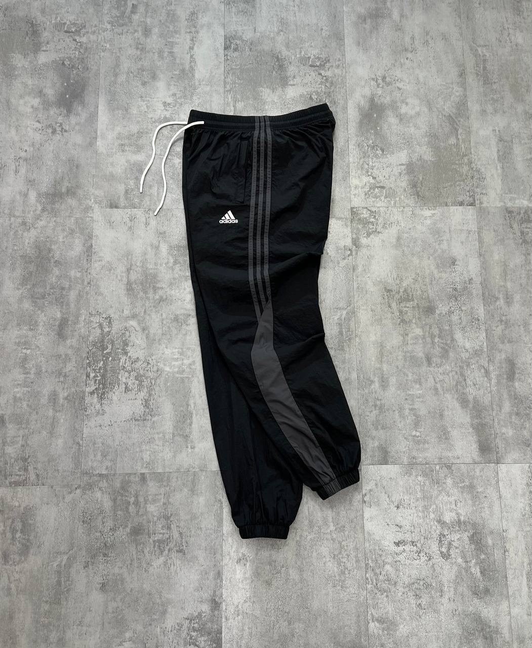 мужские спортивные штаны adidas,спортивные штаны adidas,брюки спортивные,спортивные штаны,штаны адидас