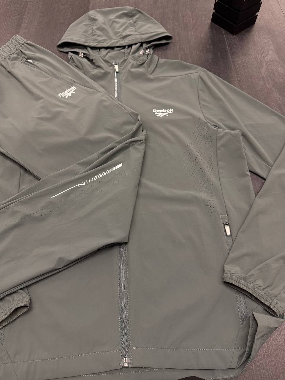 спортивный костюм nike,спортивный костюм мужской nike,спортивный костюм,мужской спортивный костюм,костюм nike