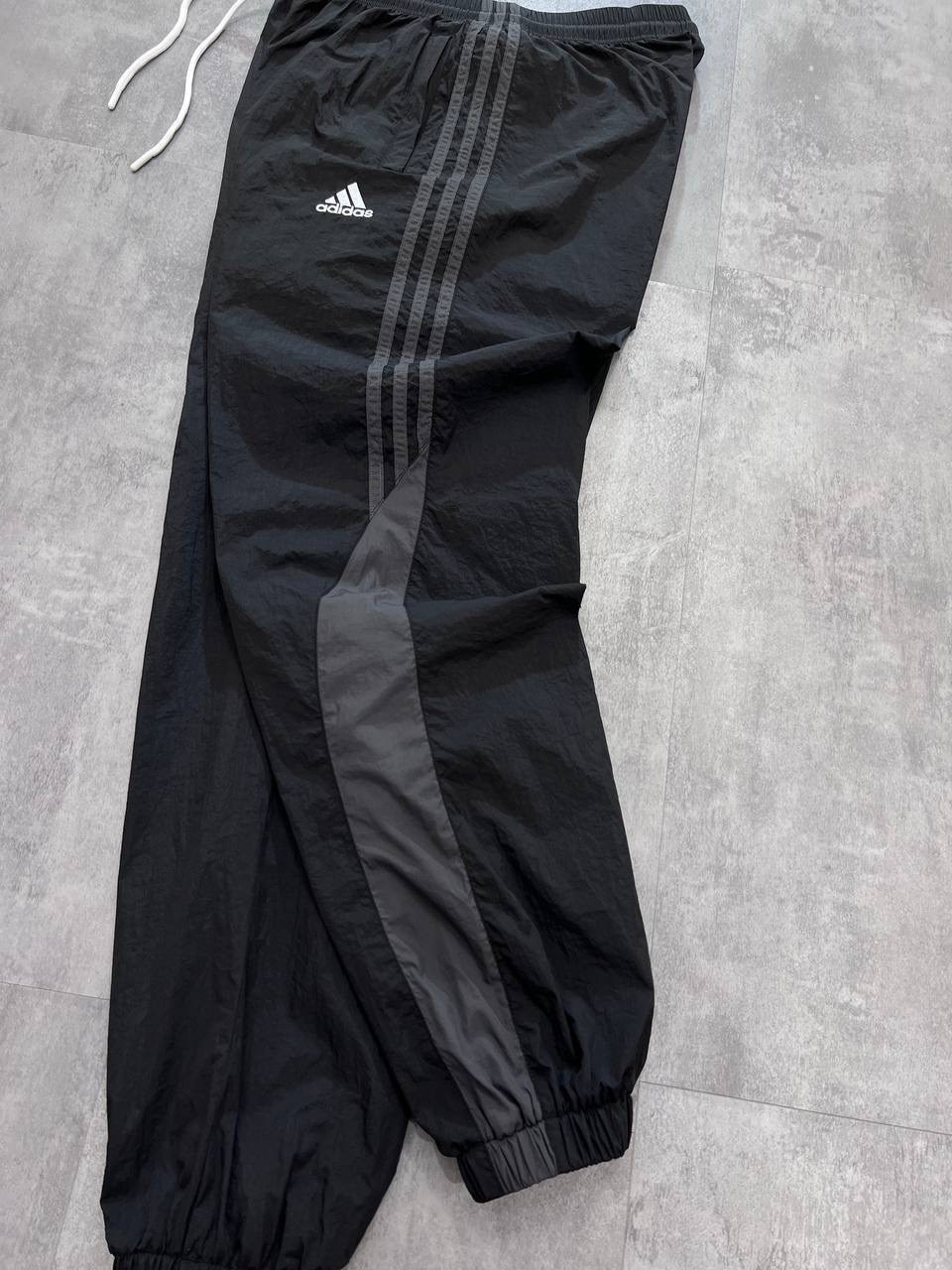 мужские спортивные штаны adidas,спортивные штаны adidas,брюки спортивные,спортивные штаны,штаны адидас