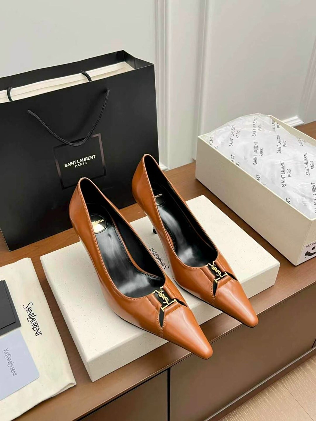 ,туфли yves saint laurent,saint laurent туфли,женские туфли лодочки,женские туфли