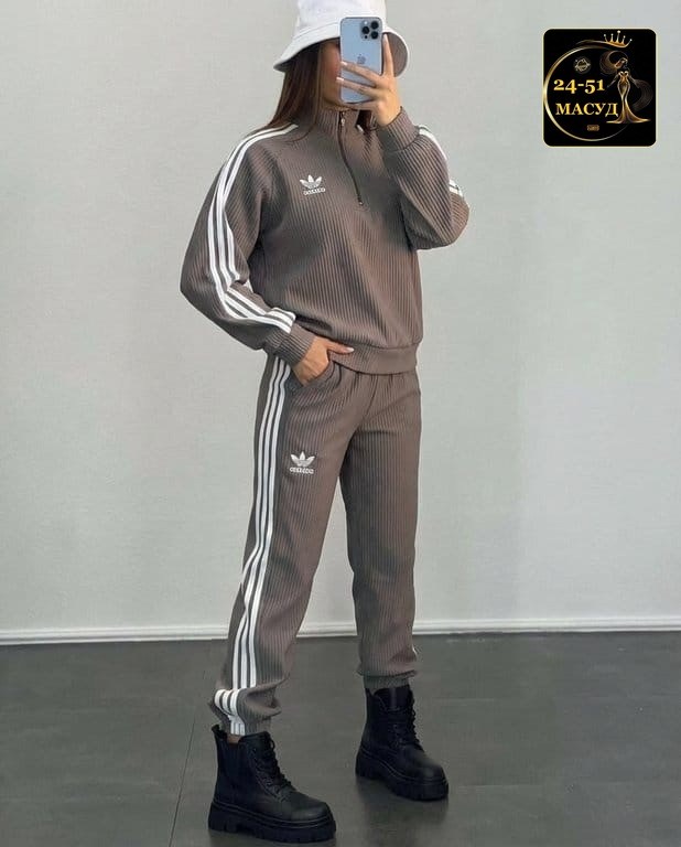 спортивный костюм женский adidas,женский спортивный костюм адидас,костюм спортивный женский,женский костюм адидас,спортивные костюмы 2026