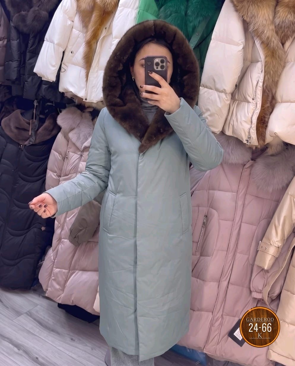 пальто зимнее,пальто женское зимнее,тренч с натуральным мехом 110 см,пальто с мехом,женские зимние пуховики