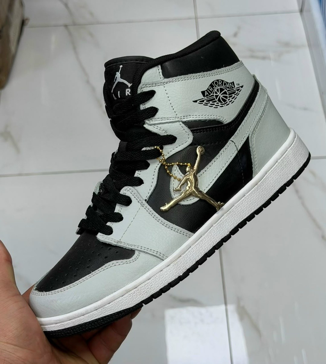 nike air jordan 1,кроссовки nike air jordan 1 retro,кроссовки nike air jordan 1 retro high,кроссовки nike air jordan 1,кроссовки dior x nike air jordan 1