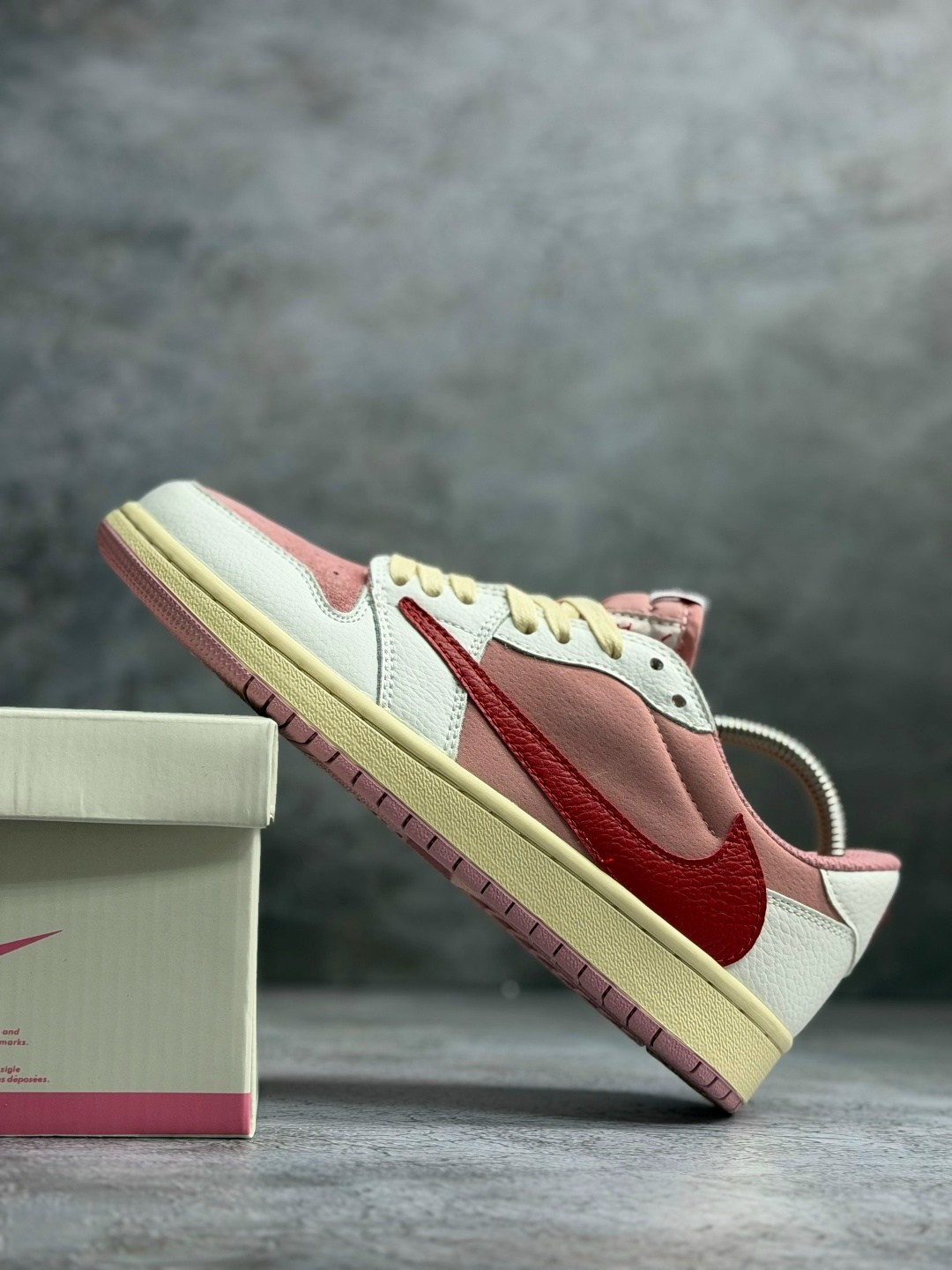 travis scott x air jordan 1 low sail shy pink,nike air jordan 1 low x travis scott,кроссовки nike air jordan x travis scott,travis scott x air jordan 1 low og sail/shy pink,nike air jordan 1 low x tra