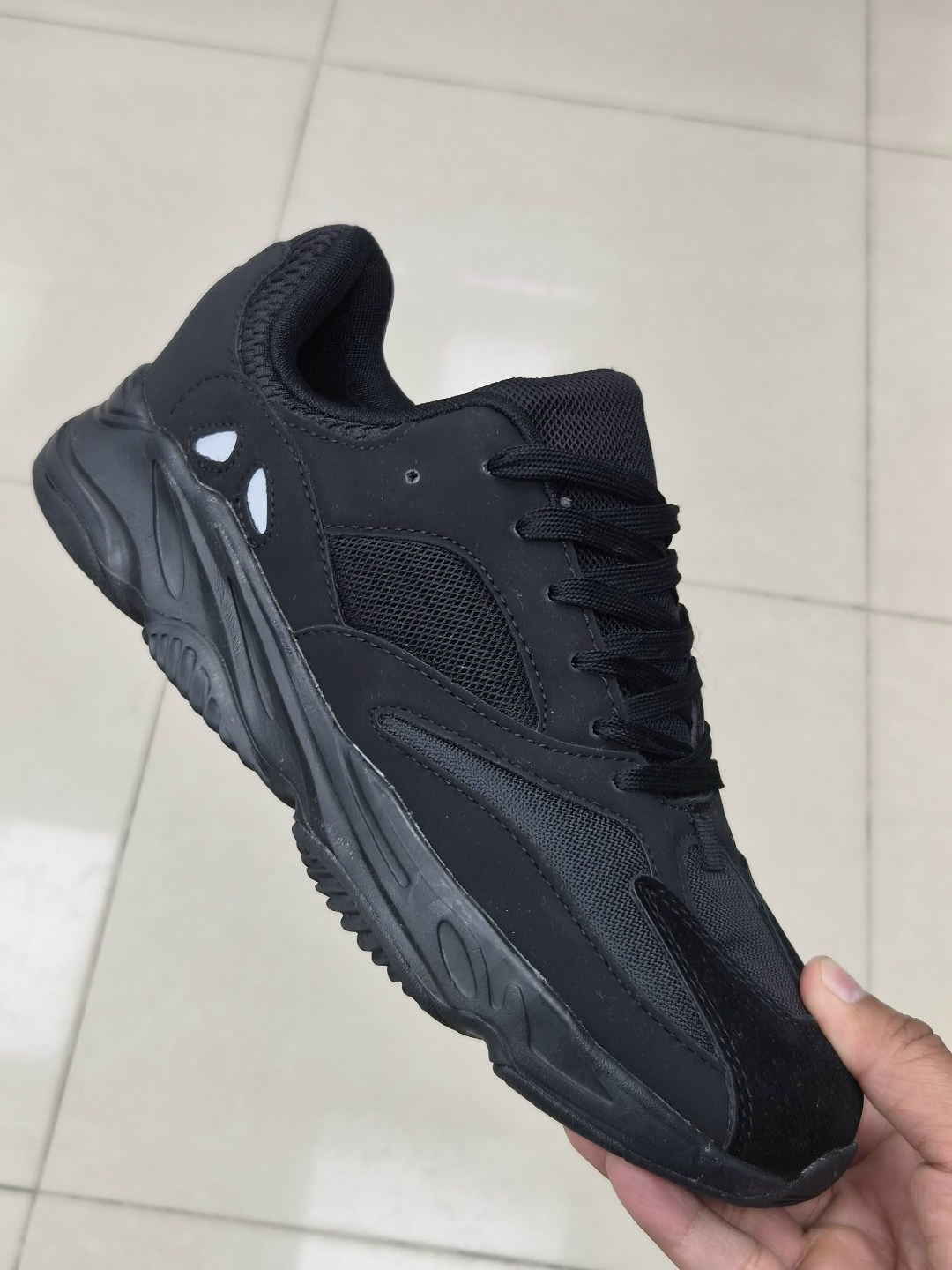 кроссовки,adidas yeezy boost 700,мужской кроссовки,кроссовки adidas yeezy boost 700,спортивные кроссовки