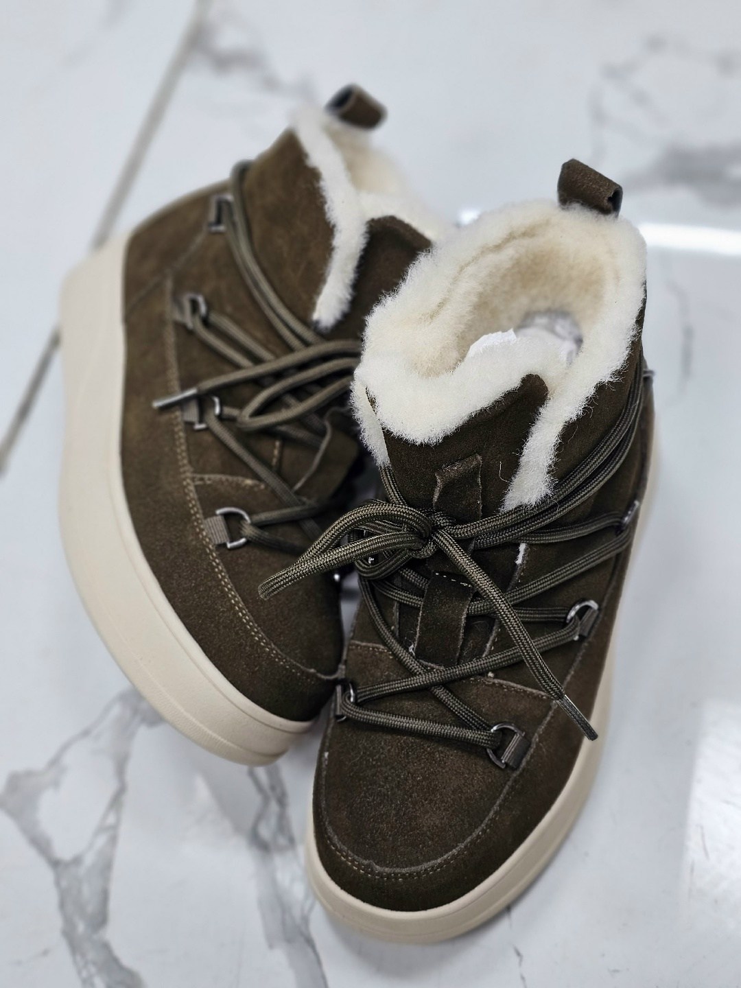ботинки зимние с мехом замшевые ugg 268122147,,женские зимние замшевые ботинки miu miu с мехом коричневые,ботинки зимние с мехом замшевые ugg цвет бежевый,женские ботинки