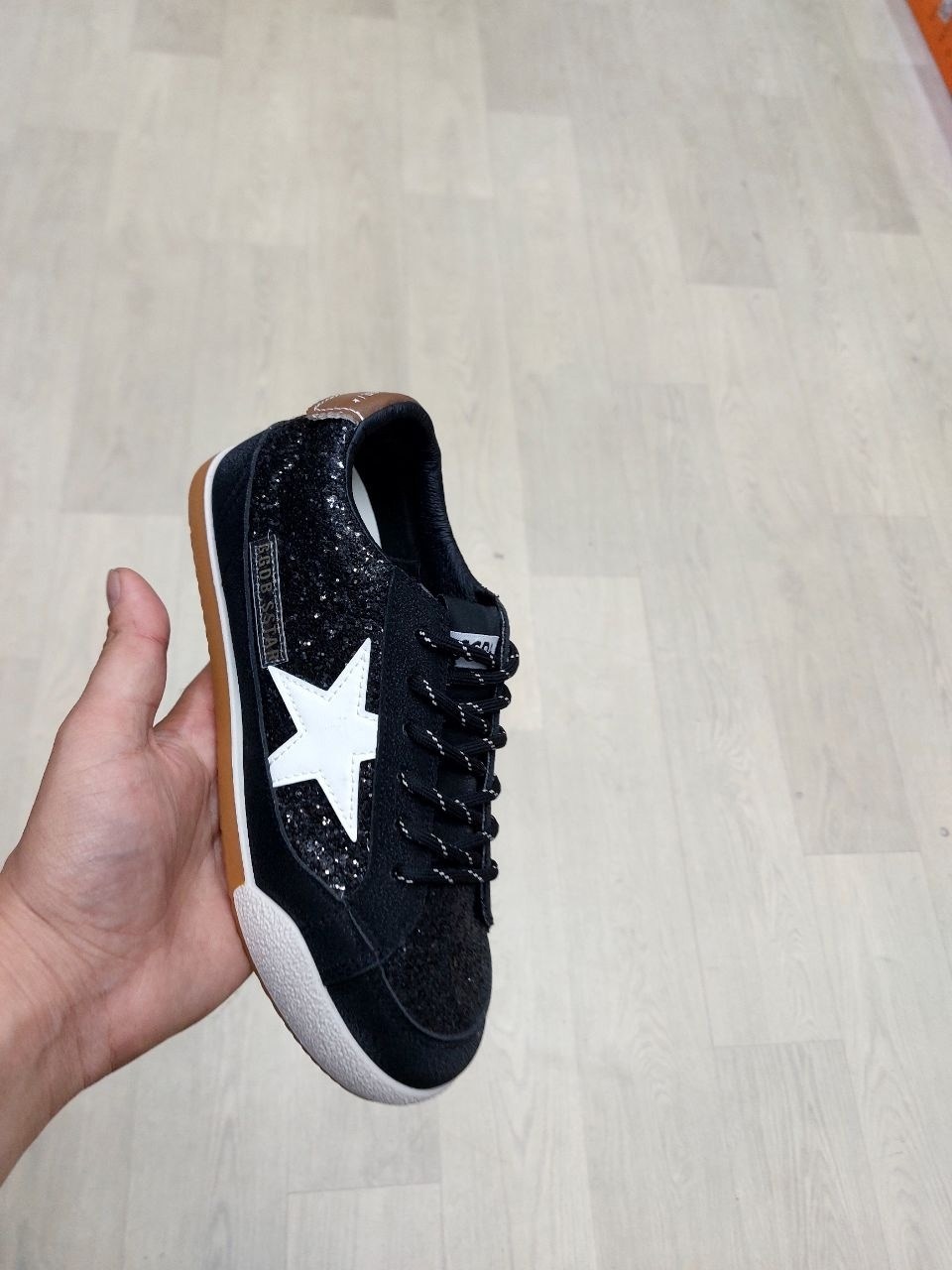 ,кеды golden goose,кроссовки golden goose,кеды со звездами, женская