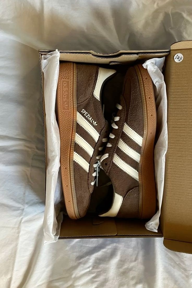 кроссовки adidas spezial,кроссовки adidas handball spezial,adidas originals handball spezial,adidas handball spezial,adidas handball spezial shadow brown gum