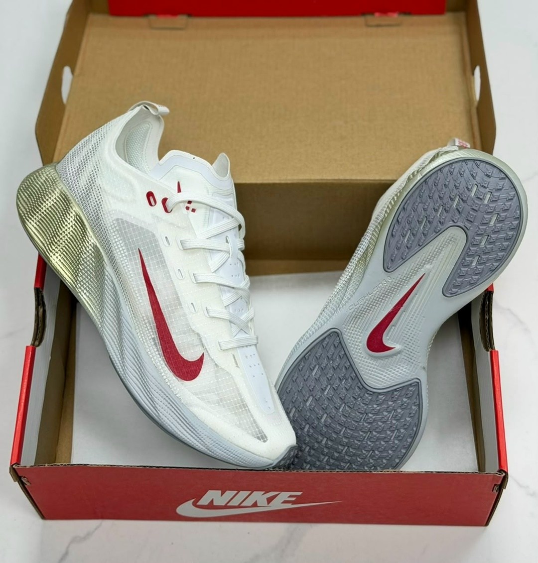 кроссовки,спортивная ,беговые кроссовки,nike кроссовки для бега,кроссовок nike