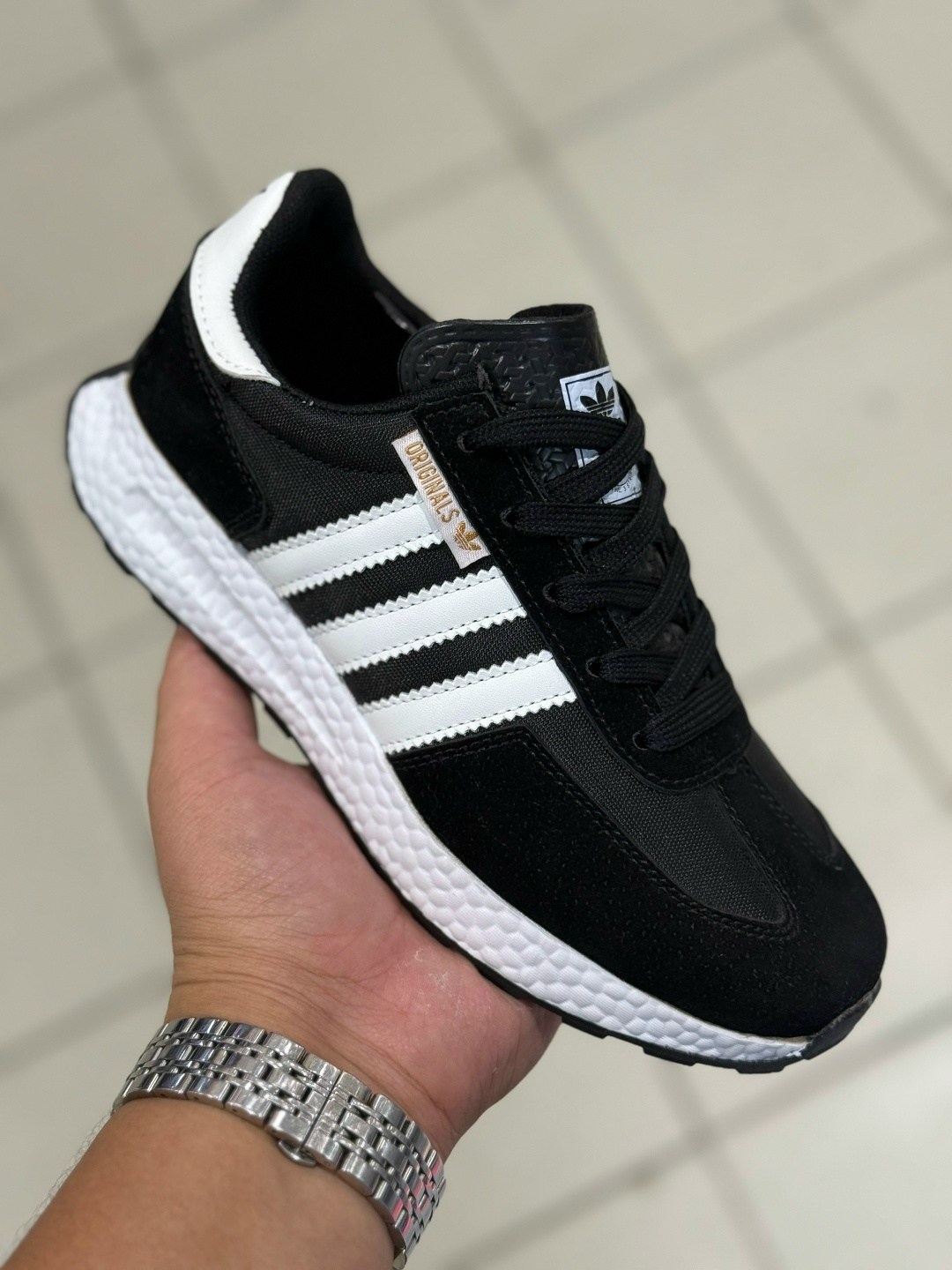 кроссовки adidas,серебристые кроссовки адидас,кроссовки adidas retropy,кроссовки женские adidas,кроссовки
