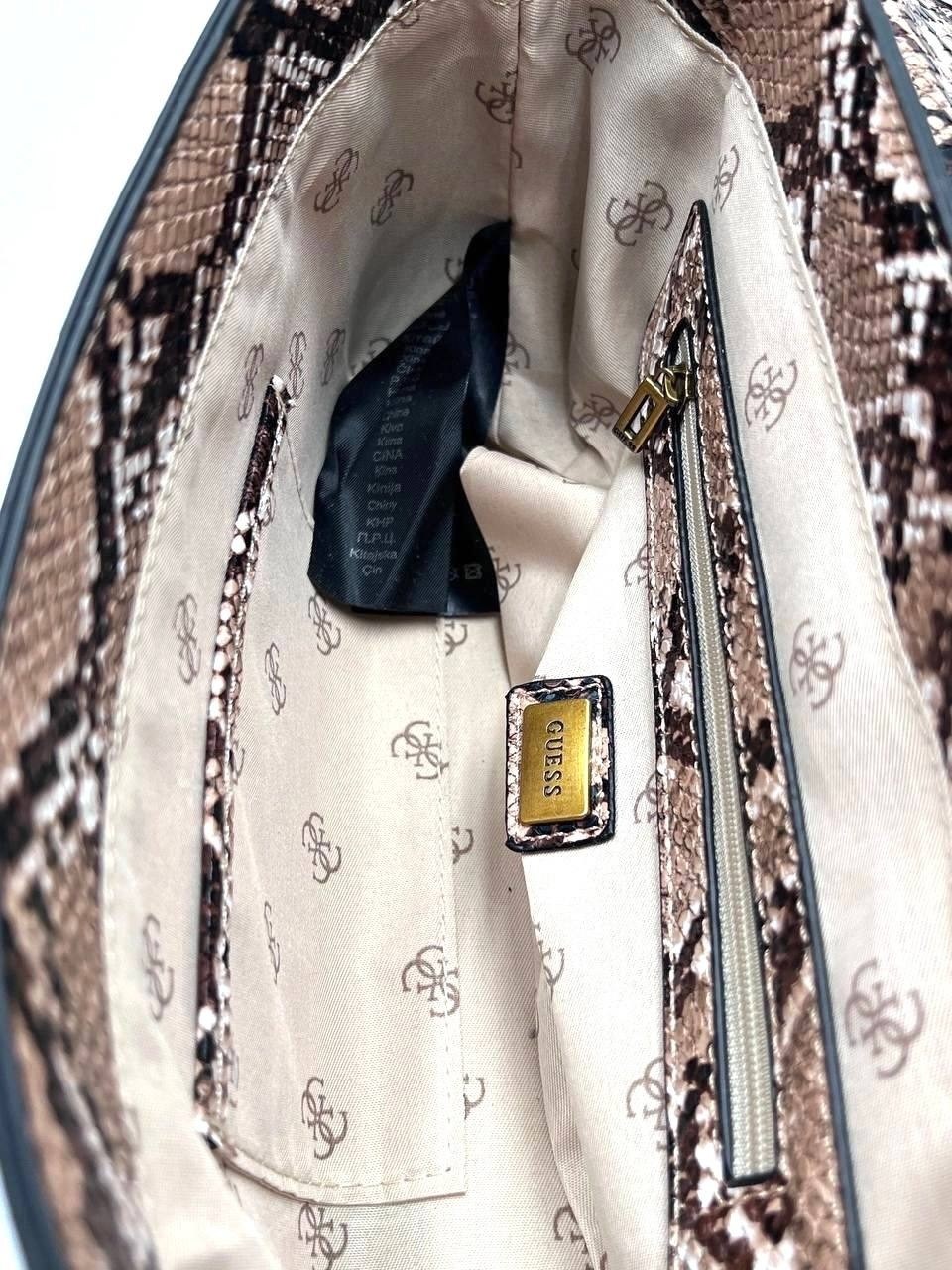 cумка guess,женская сумка guess,сумка кросс боди guess,guess сумка на плечо,сумка