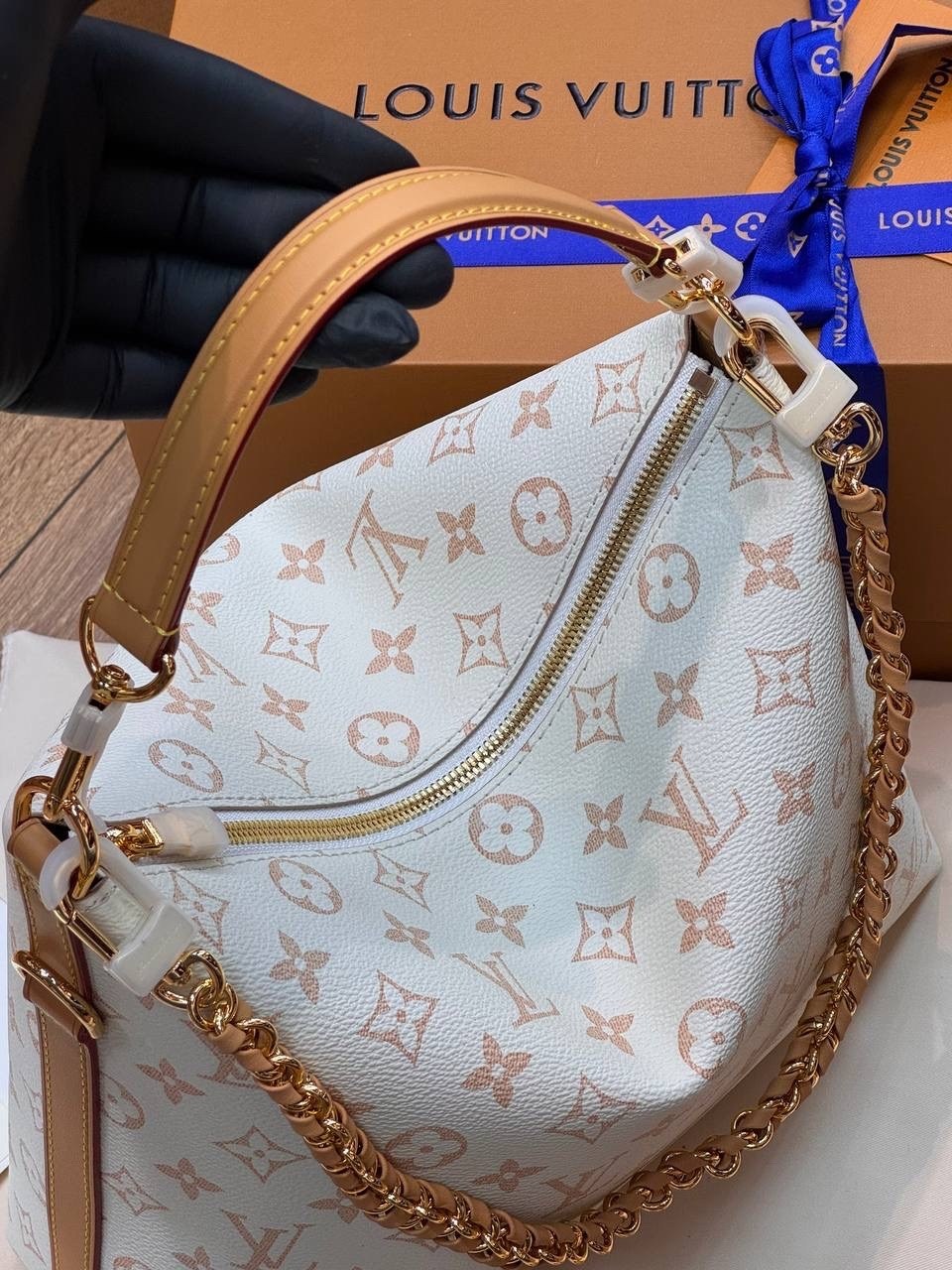 louis vuitton сумка на плечо,louis vuitton женская сумка,cумка louis vuitton,сумка через плечо louis vuitton,луи витон carmel сумка виттон