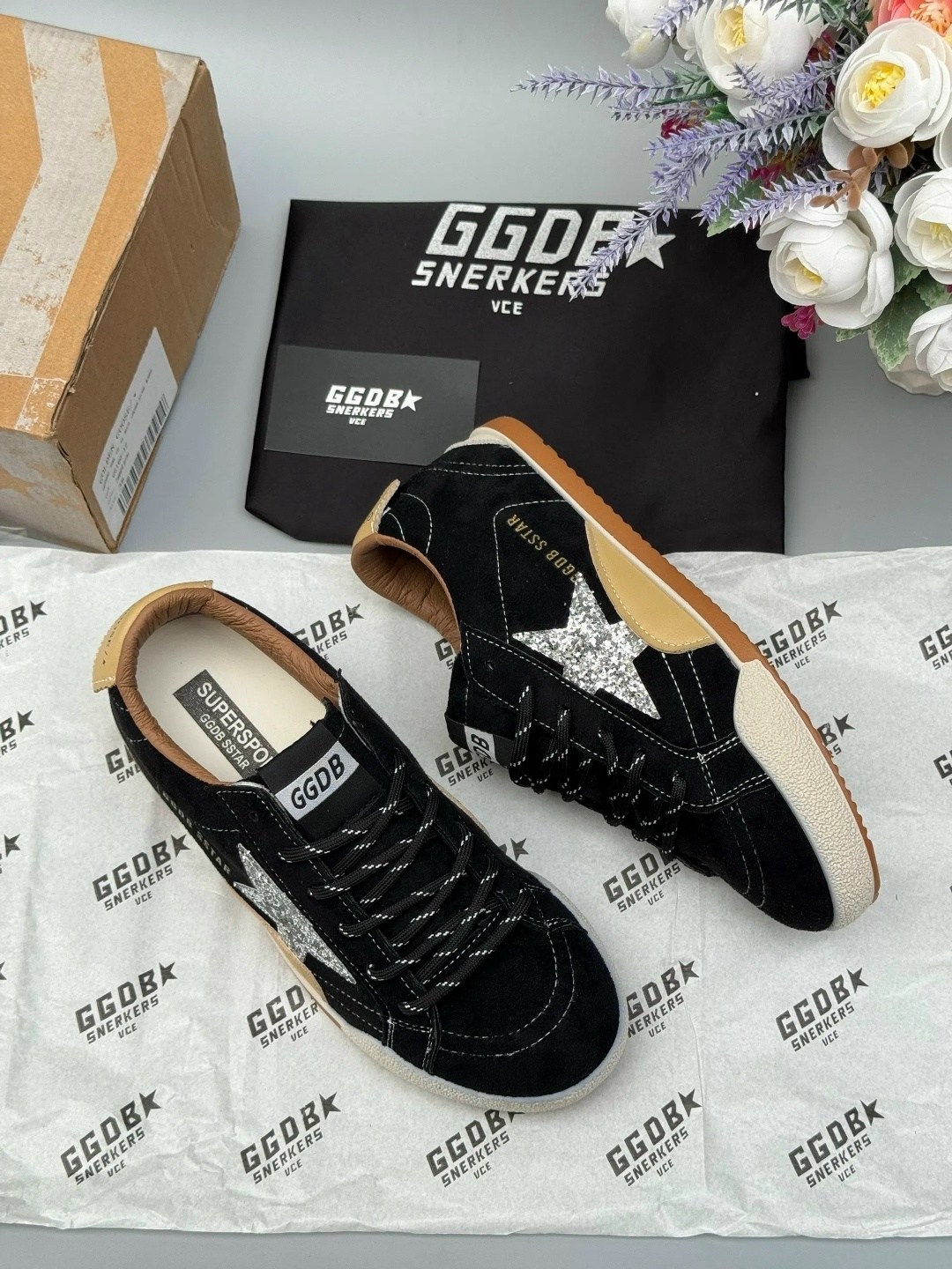 ,кеды golden goose,кеды golden goose женские,кроссовки golden goose,кеды super-star с блестками golden goose черный